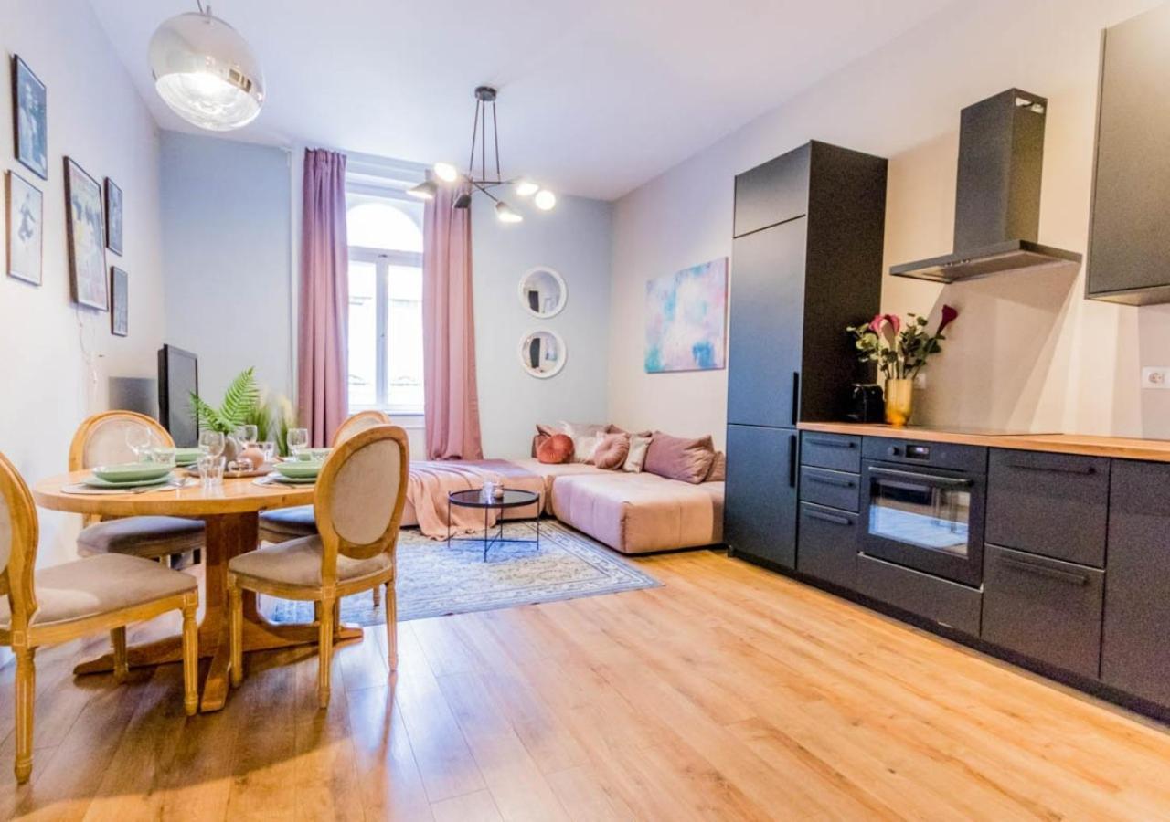 Budapest True Gem Downtown Next To Synagogue And Gozsdu Garden Area Exteriör bild